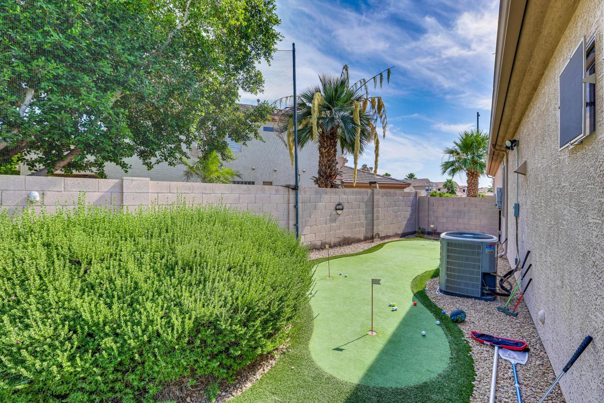 Goodyear Home On Golf Course Pool And Putting Green Exterior photo